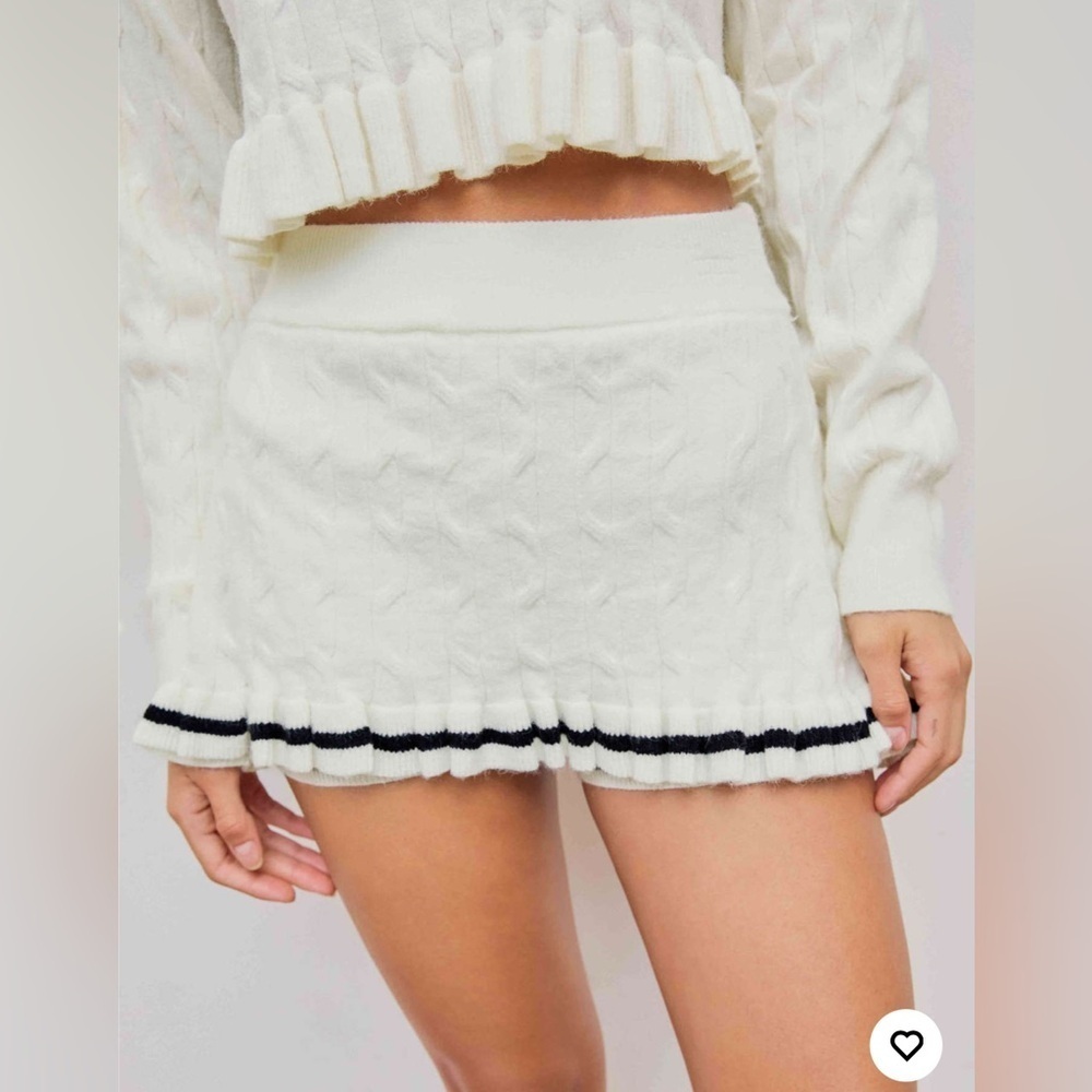 Cider White Cable Knit Mid Waist Ruffle Trim Mini Skirt Women’s Size XL NWT